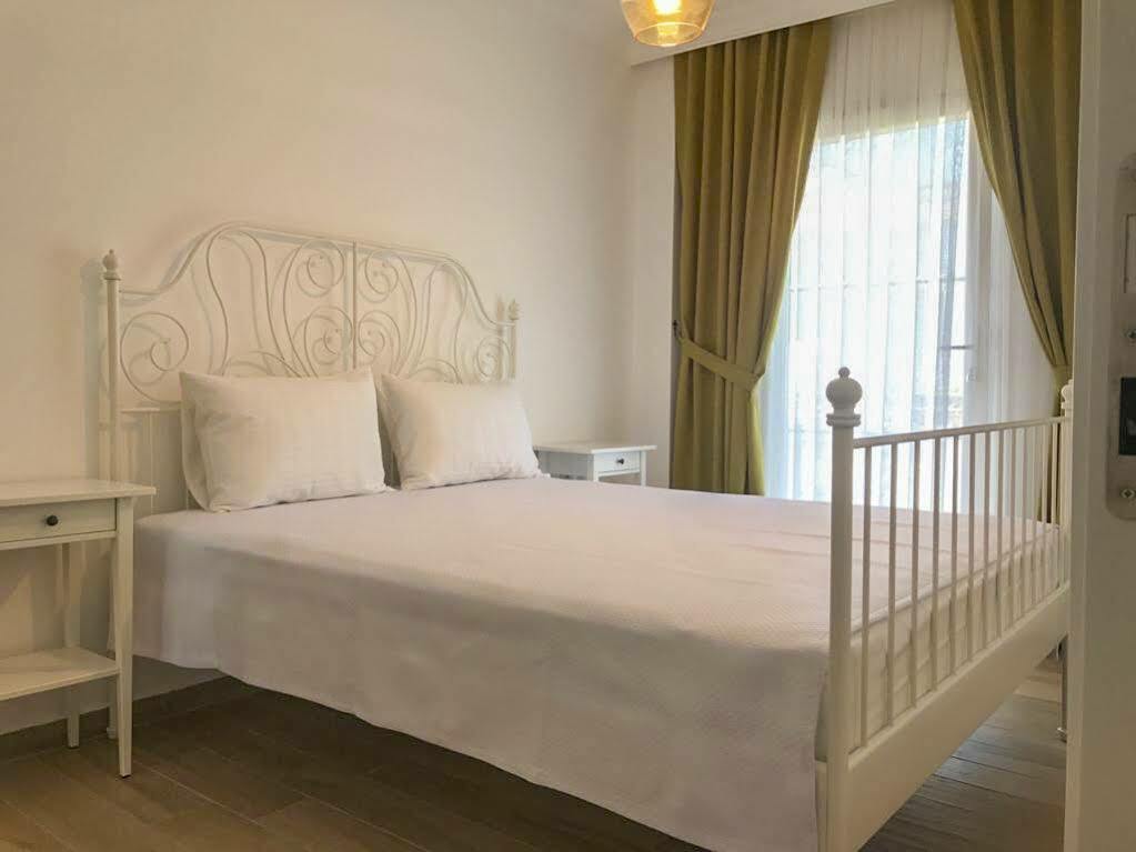 Отель Bellapais 58 Luxury Кешме Экстерьер фото